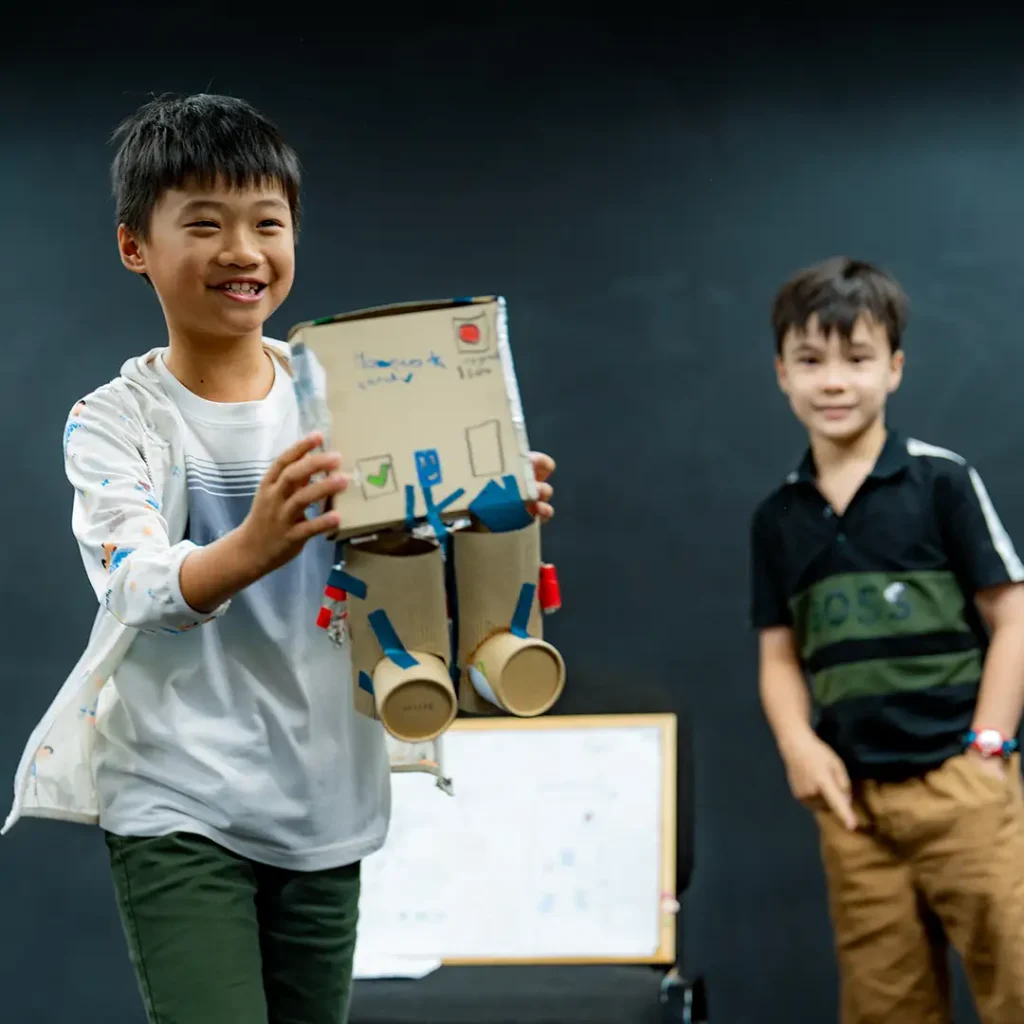 Incredible_Invetions-03